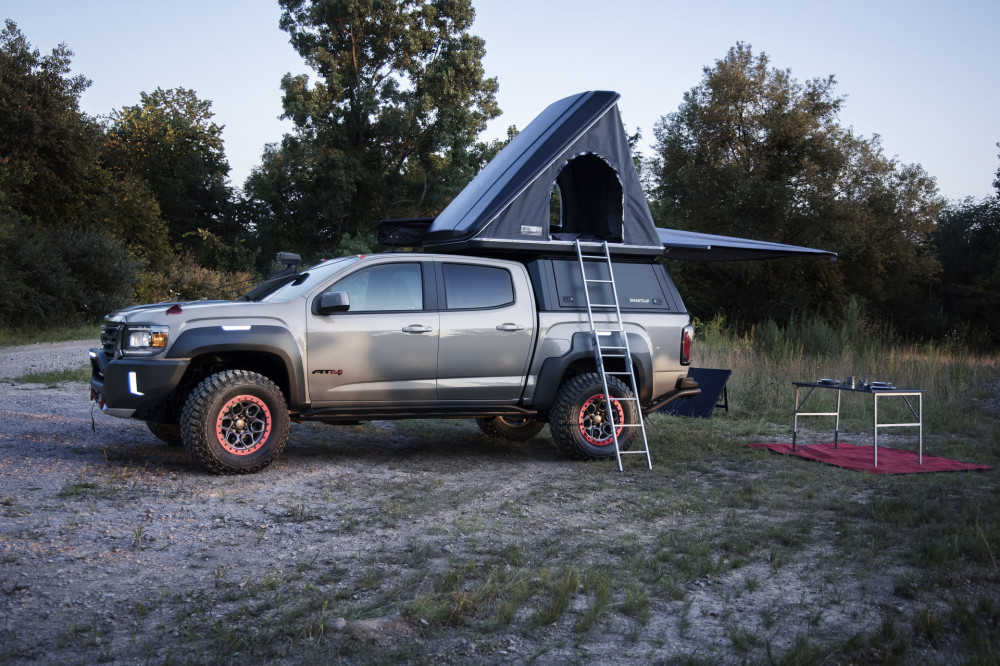 GMC Canyon AT4 OVRLANDX Off-Road Concept